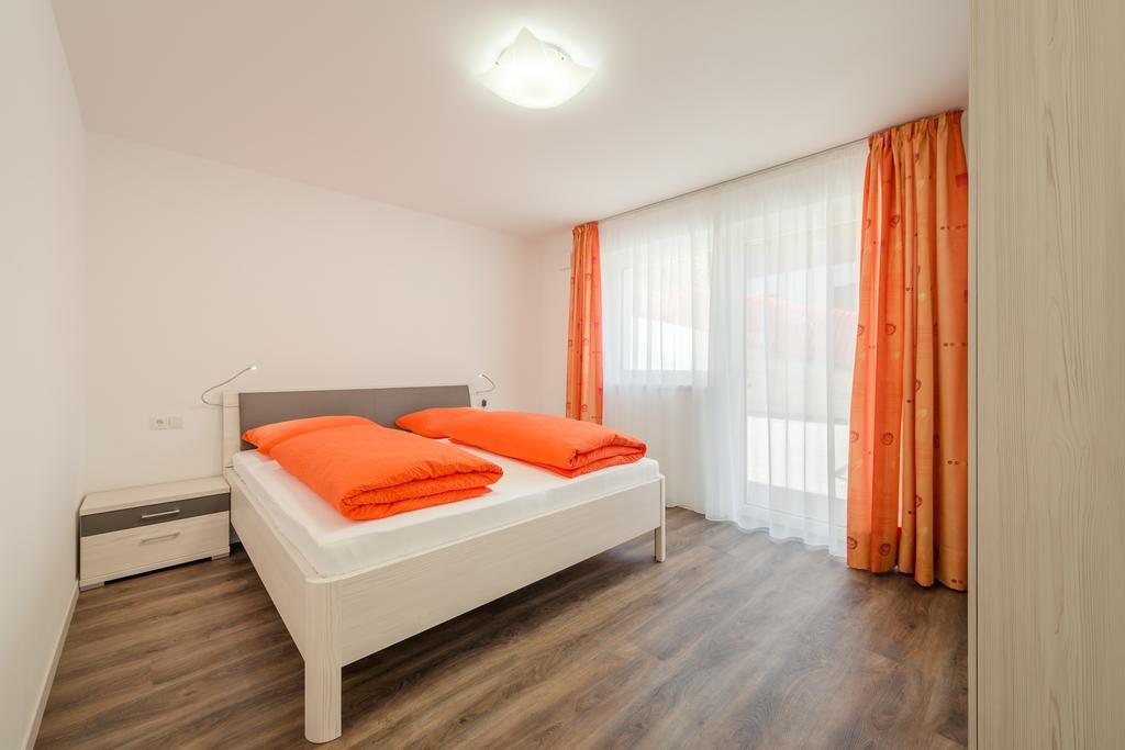 Garni B&B Apartments Plank Nova Levante Camera foto